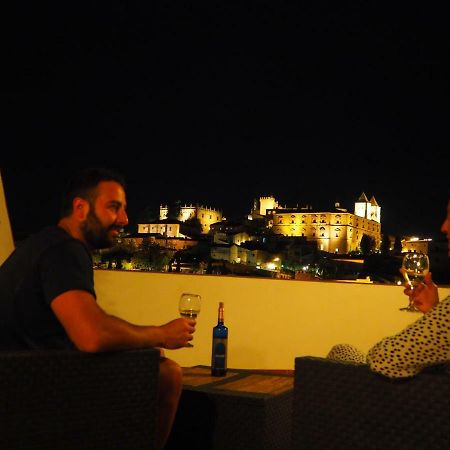 Apartamento Turístico. AZAHAR. Cáceres. Esterno foto