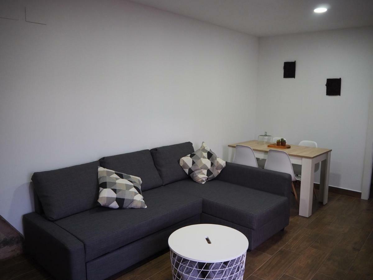 Apartamento Turístico. AZAHAR. Cáceres. Esterno foto